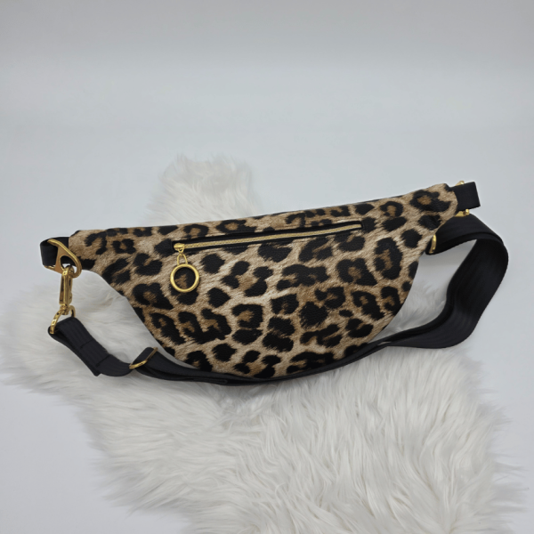 Gürteltasche / Crossbody Bag Junis - Leo - Medium2